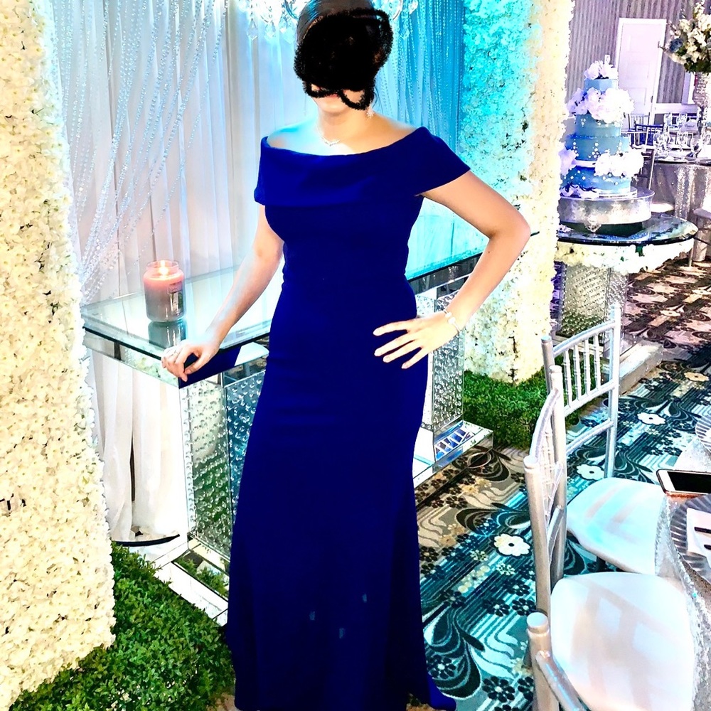 Evening Gown. Prom Dress. Long Dress.